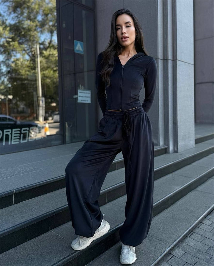 Women's Lounge Set with tailored hooded jacket and extra wide palazzo jogging pants Mune Fashion