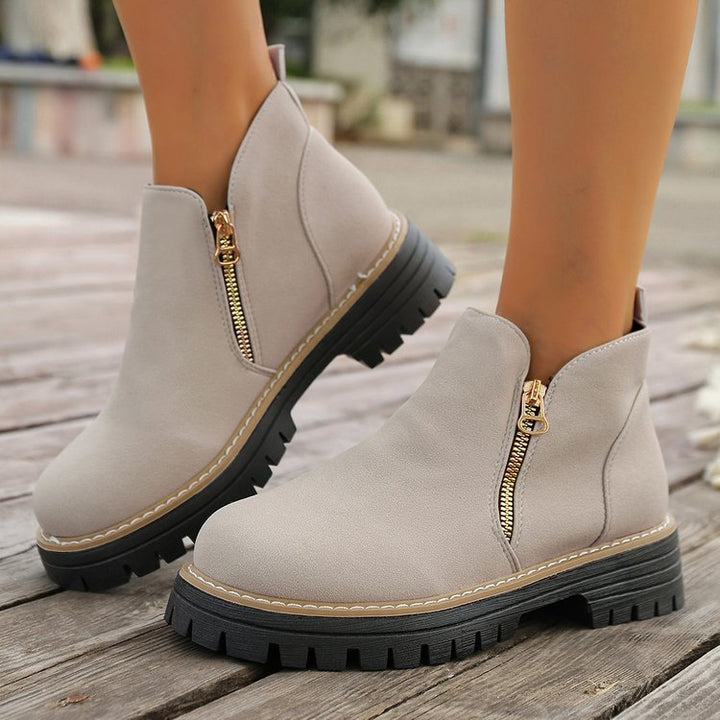 Ladies Ankle Boots with chunky tread sole and side zipper Mune Fashion