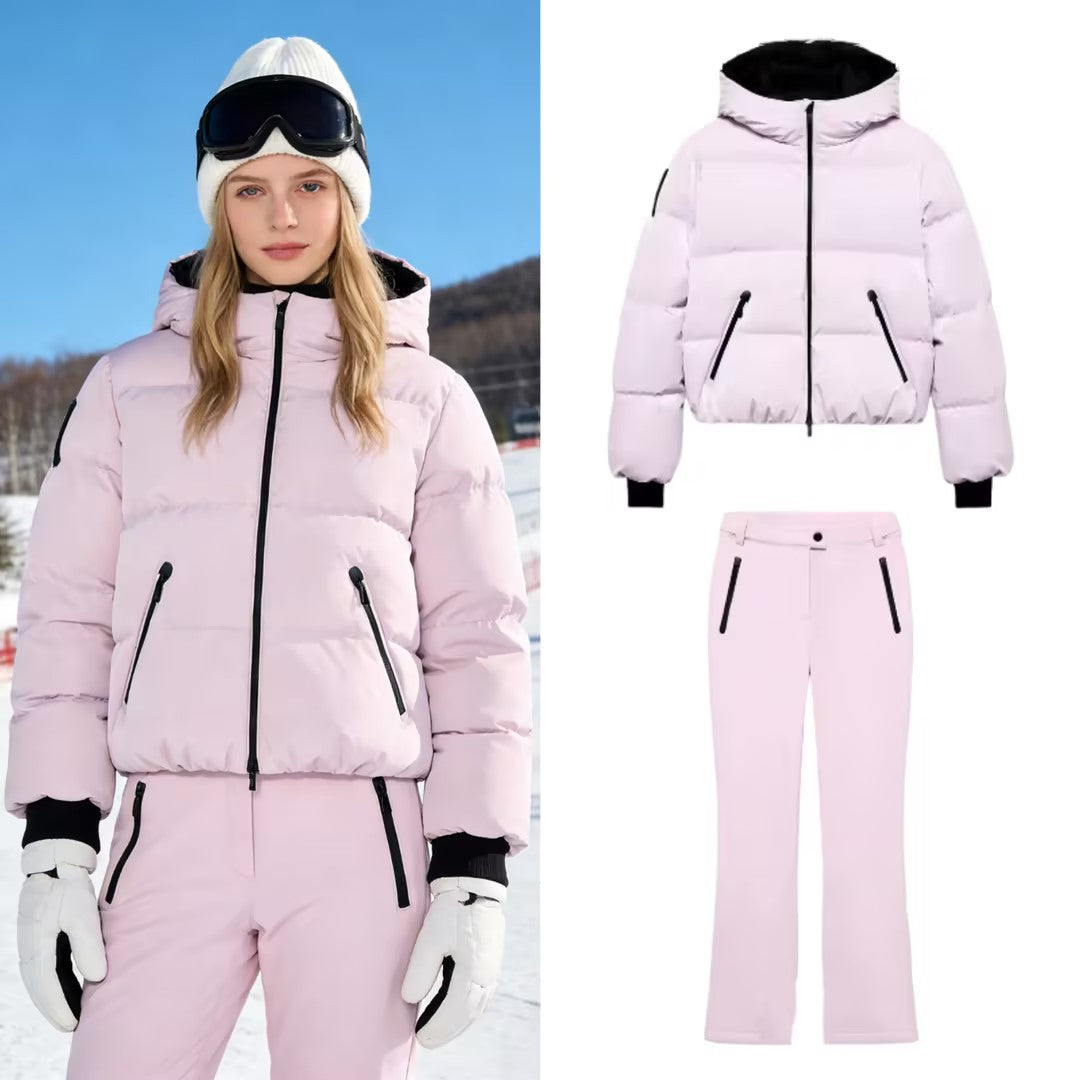 Women's short padded bomber-style hooded jacket with elastic hem and zippered pockets Mune Fashion