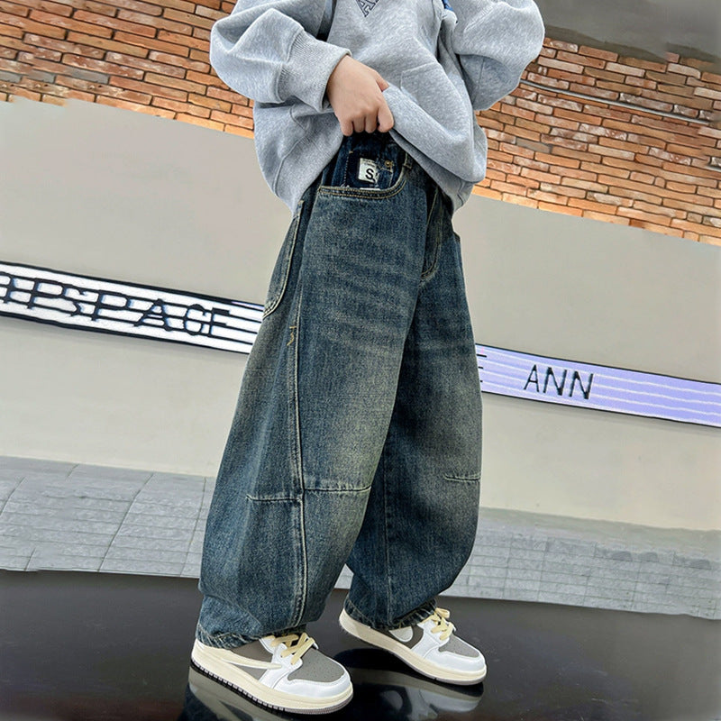 Women wide Denim pants with modern cut and casual design Mune Fashion