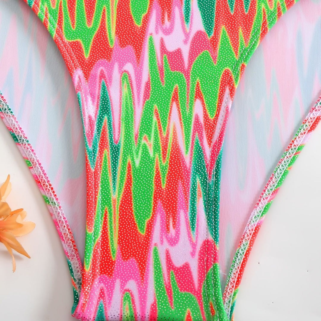Women's swimsuit with fashionable cut-out Mune Fashion