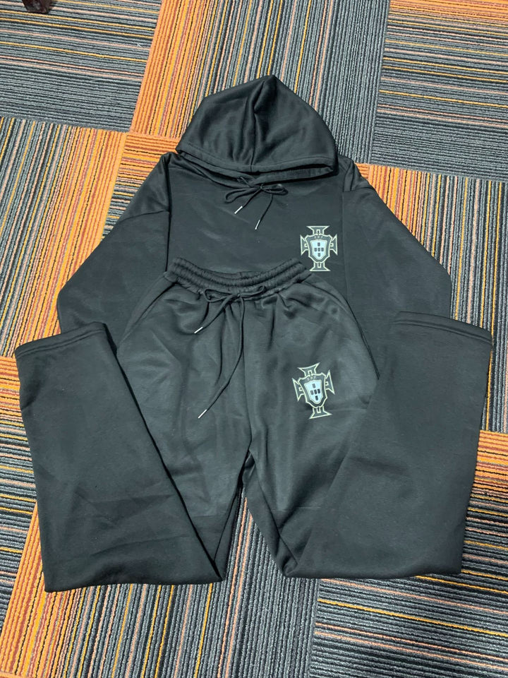 Unisex two-piece lounge set made of heavy cotton blend with hood and elastic waistband pants Mune Fashion