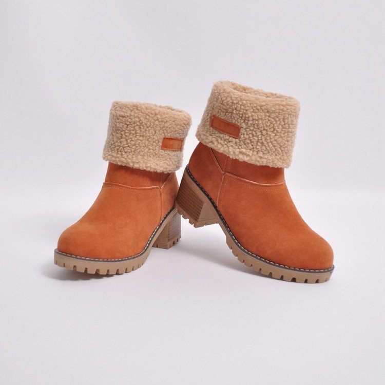 Women's ankle boots with folded fur cuff, suede look and robust profile sole Mune Fashion