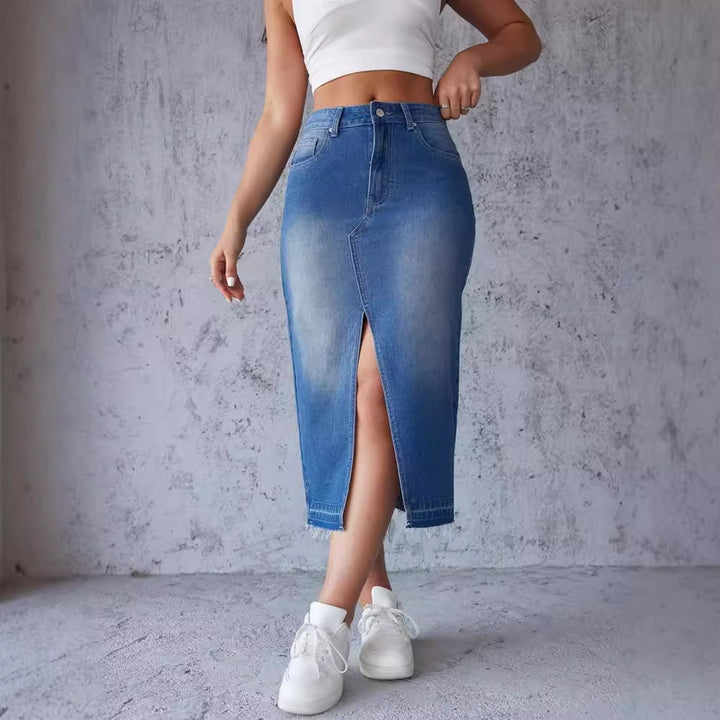 Ladies nan figure-hugging high-waist denim pencil skirt with front thigh slit and raw hem Mune Fashion