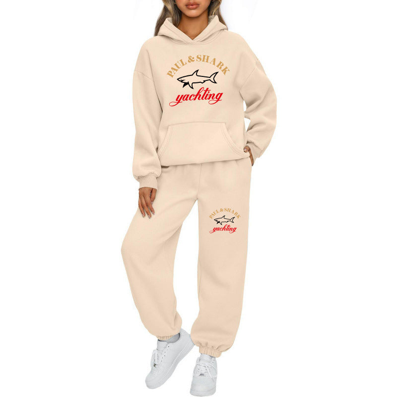 Women's oversized hoodie and jogger set with hood, kangaroo pocket, and ribbed cuffs Mune Fashion