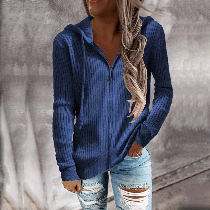 Women's Hoodie with Ribbed Structure and Practical Pockets Mune