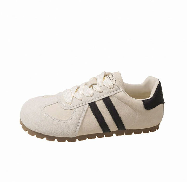 Women Retro-Inspired Suede Sneakers with Sporty Profile Mune Fashion