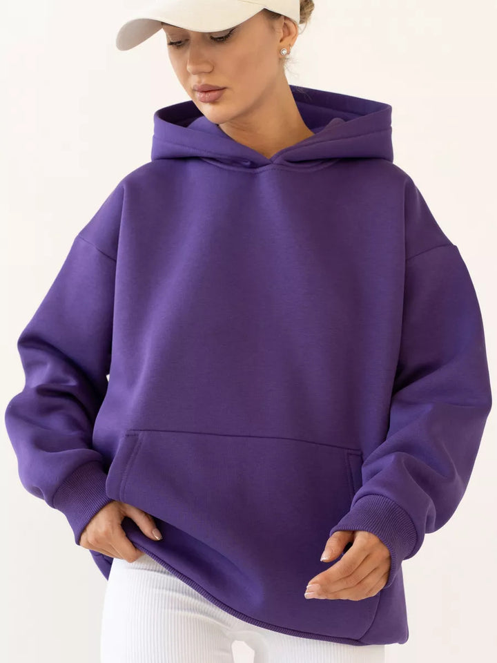 Women's oversized hoodie with kangaroo pocket and dropped-shoulder cut Mune Fashion