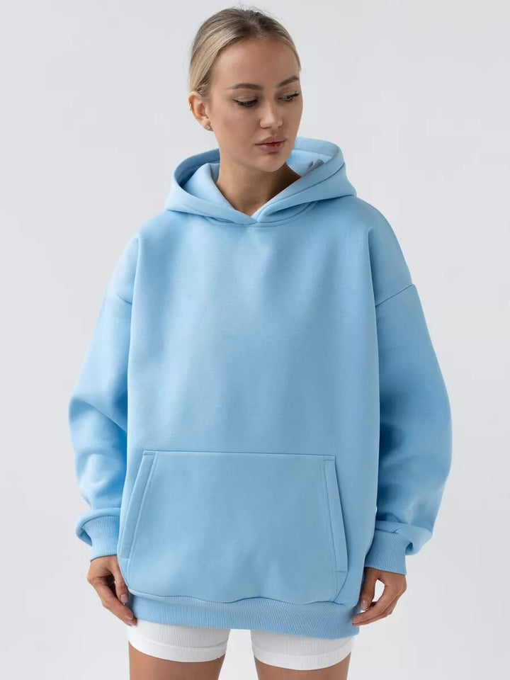 Women's Cozy Oversized Hoodie with Kangaroo Pocket Mune