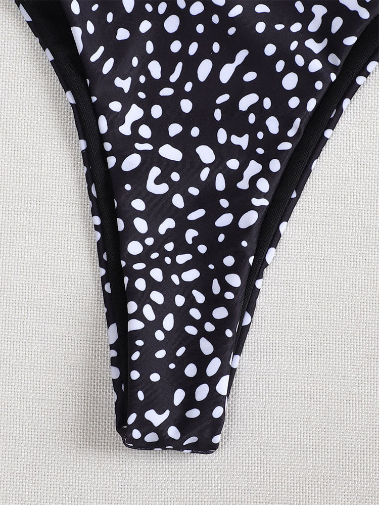 Women’s Triangle Bikini Set with Asymmetrical Cut and Playful Design Mune Fashion