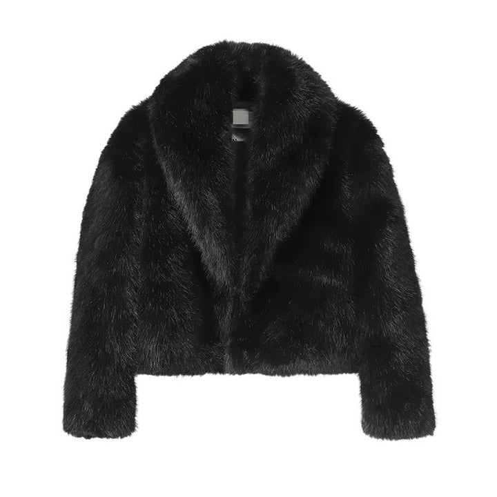 Ladies short cut luxury faux fur bolero with voluminous shawl collar Mune Fashion
