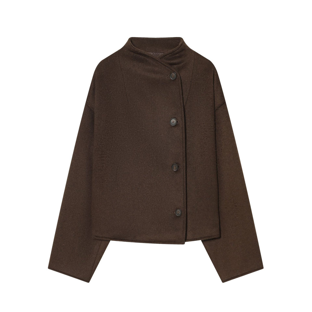 Ladies short wool cape with asymmetrical button placket Mune Fashion