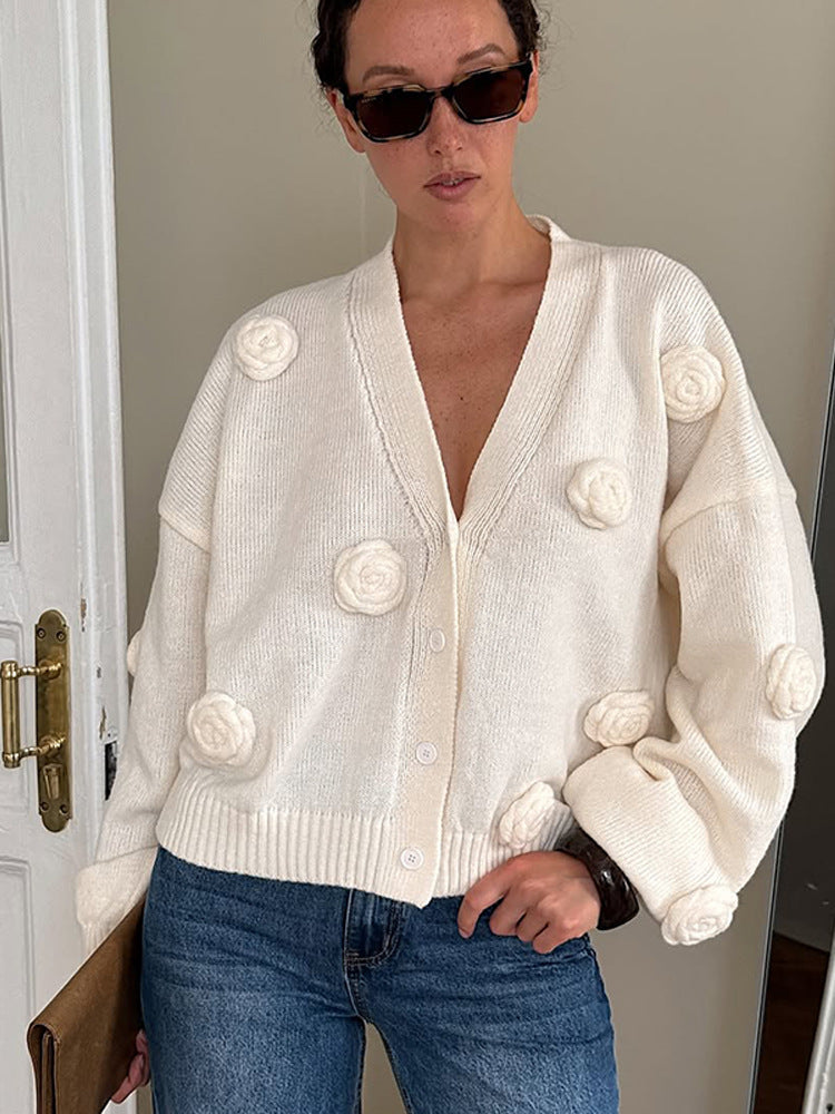 Women's Oversized Knit Cardigan with Three-Dimensional Rose Appliqués and V-Neck Mune Fashion