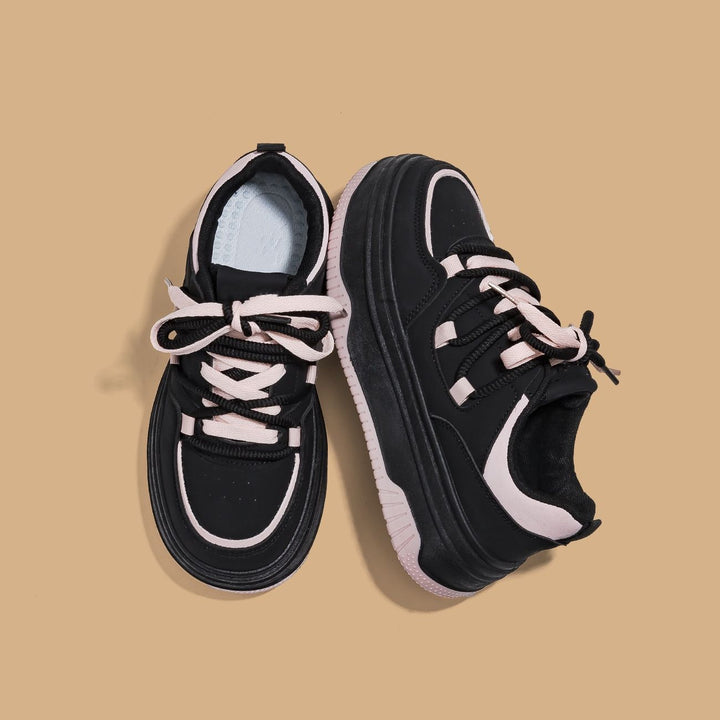Women's platform sneaker in retro chunky look with two-tone EVA sole layering and padded comfort collar Mune Fashion