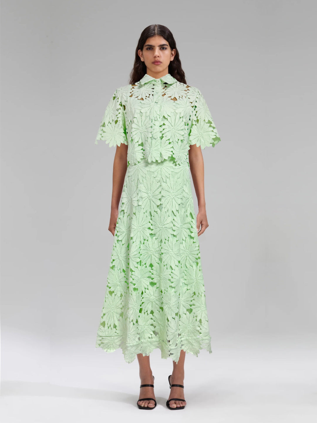 Ladies two-piece crochet lace set with shirt collar, short sleeves, and flared midi skirt Mune Fashion