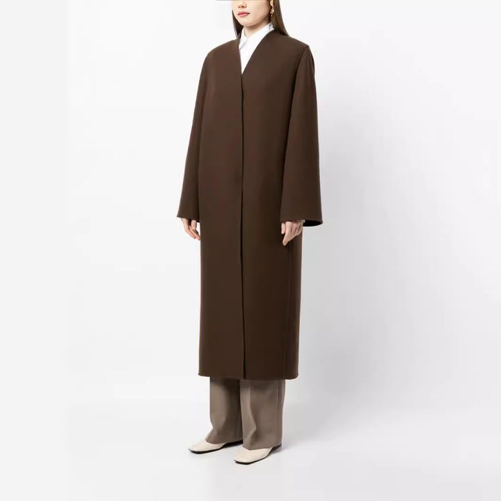 Women's Maxi-Length Minimalist Coat with Concealed Front and Boxy Shoulder Mune Fashion