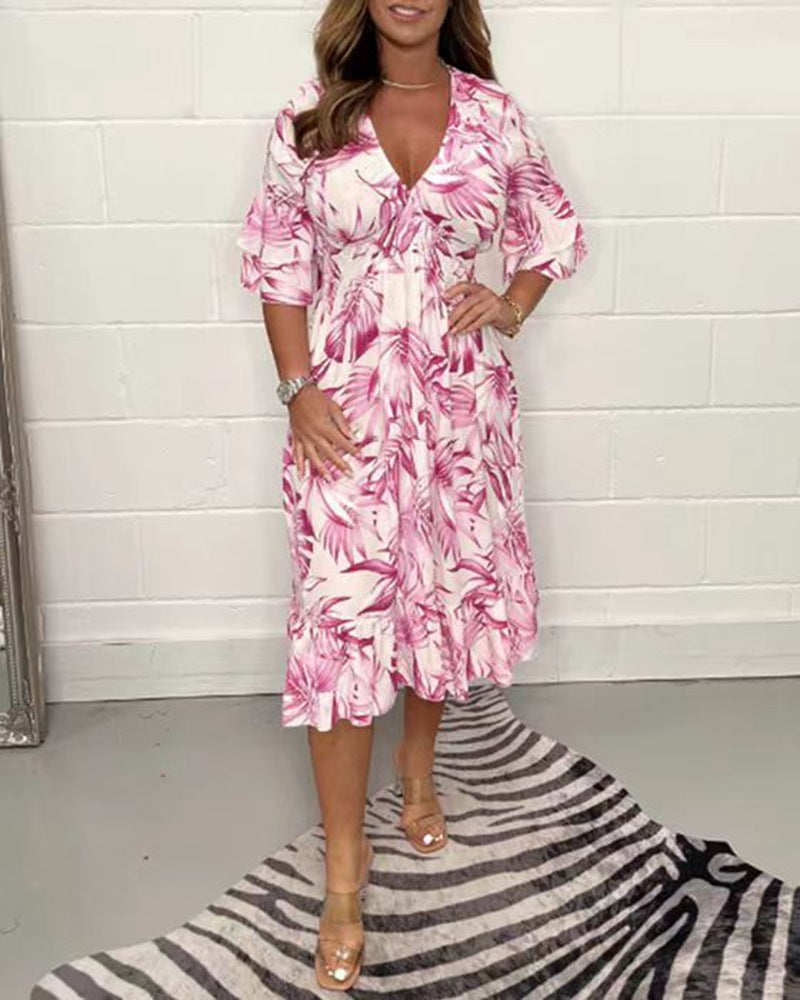 Women nan midi dress with leaf print, V-neck, gathered empire waist and ruffled tiers Mune Fashion