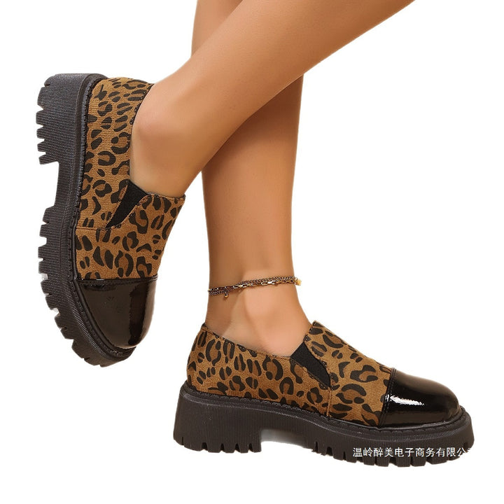 Women's trendy chunky loafer with animal print, patent toe cap and profiled tractor sole Mune Fashion
