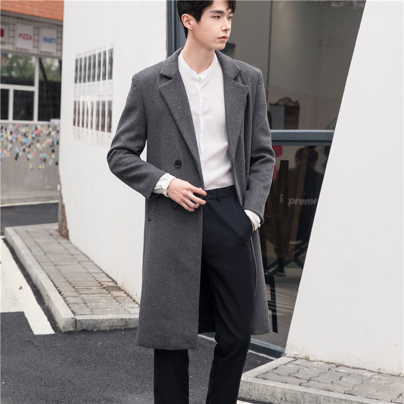 Men's long coat made of wool blend with lapel collar and discreet button placket Mune Fashion