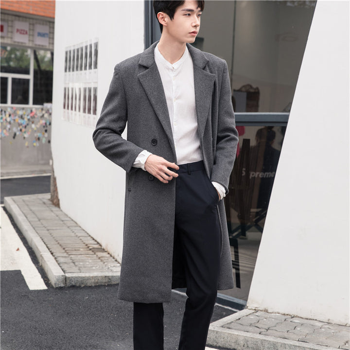 Men's long coat made of wool blend with lapel collar and discreet button placket Mune Fashion