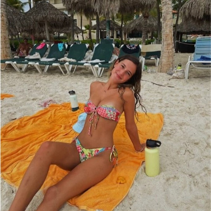 Women's bikini set with trendy patchwork pattern and playful ties Mune Fashion