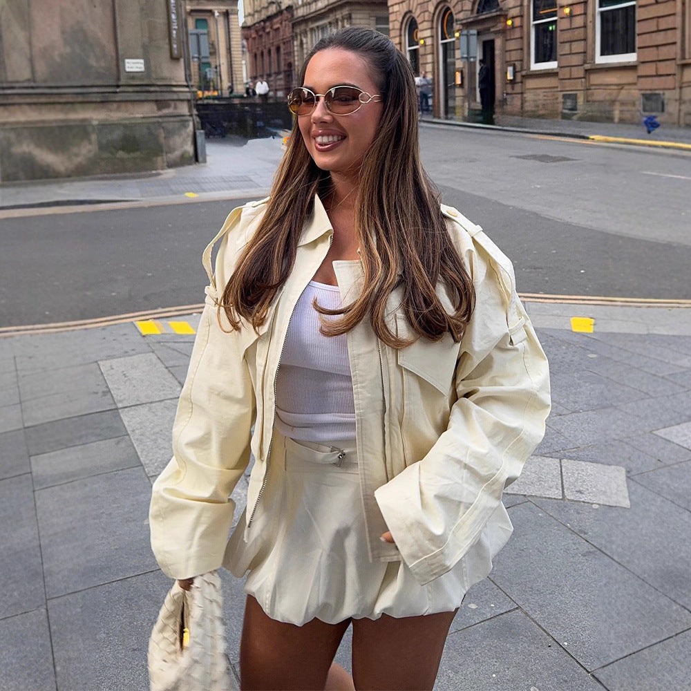 Women Short Boxy Cargo Jacket made of Cotton Blend with Oversized Flap Pockets Mune Fashion