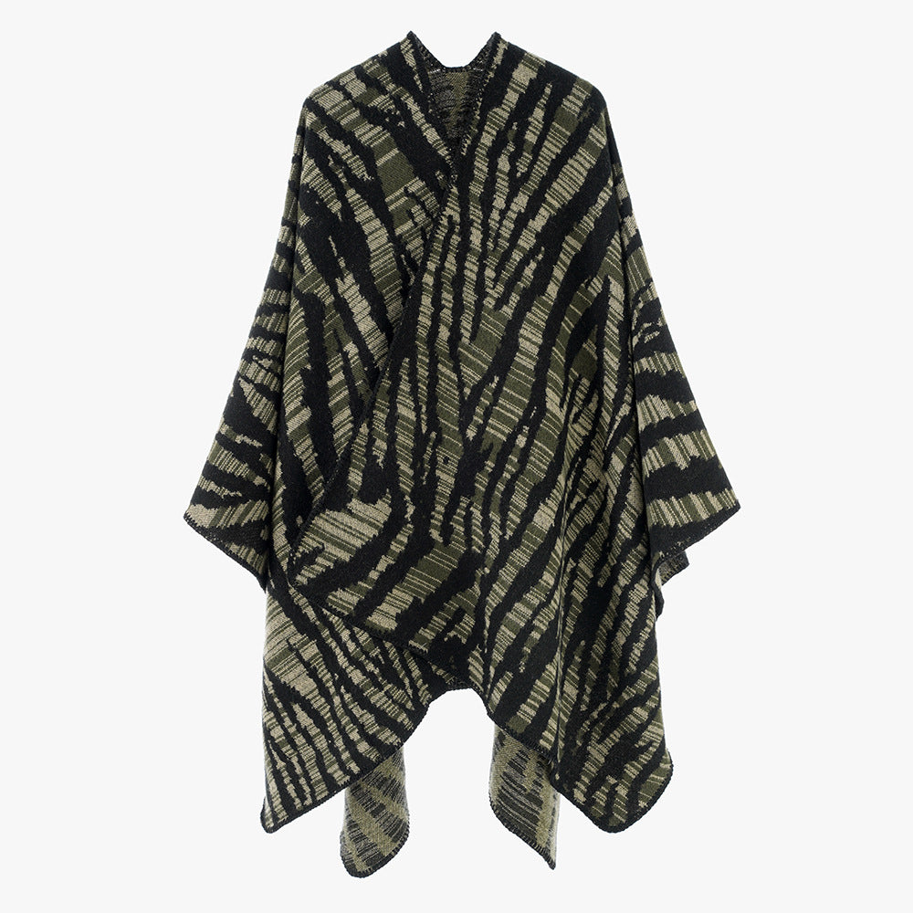 Ladies Rectangular Ruana-Overlay with Extravagant Animal-Jacquard and Open Draping Mune Fashion