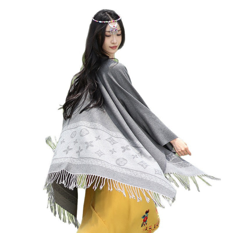 Women's Oversized Rectangular Poncho made of Wool Blend with Woven Jacquard Border and Fringed Hem Mune Fashion