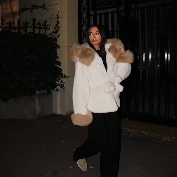 Women's short coat with hood and belted waist made of faux fur Mune Fashion
