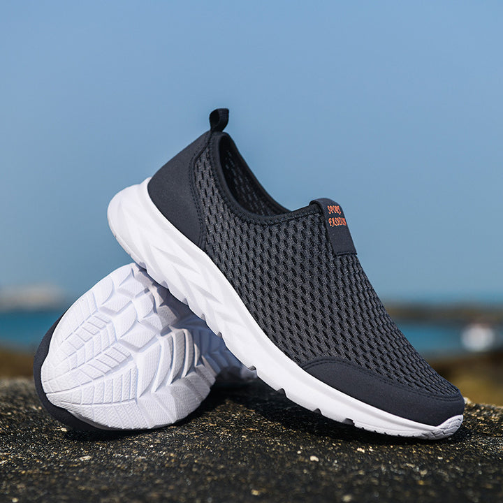 Unisex Breathable Slip-On Sneakers made of Mesh with Non-Slip Lightweight Sole Mune Fashion
