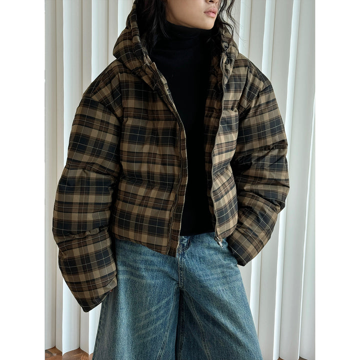 Ladies Short-Cut Padded Hooded Quilted Jacket in Checkered Pattern Mune Fashion
