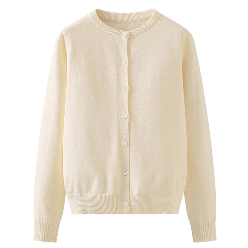 Women's ultralight mock neck pullover made of cashmere-like fine knit with extended hemline.