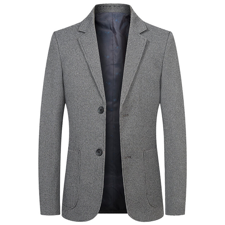 Men's Modern Structured Blazer with Patch Pockets and Half-Lined Interior Mune Fashion