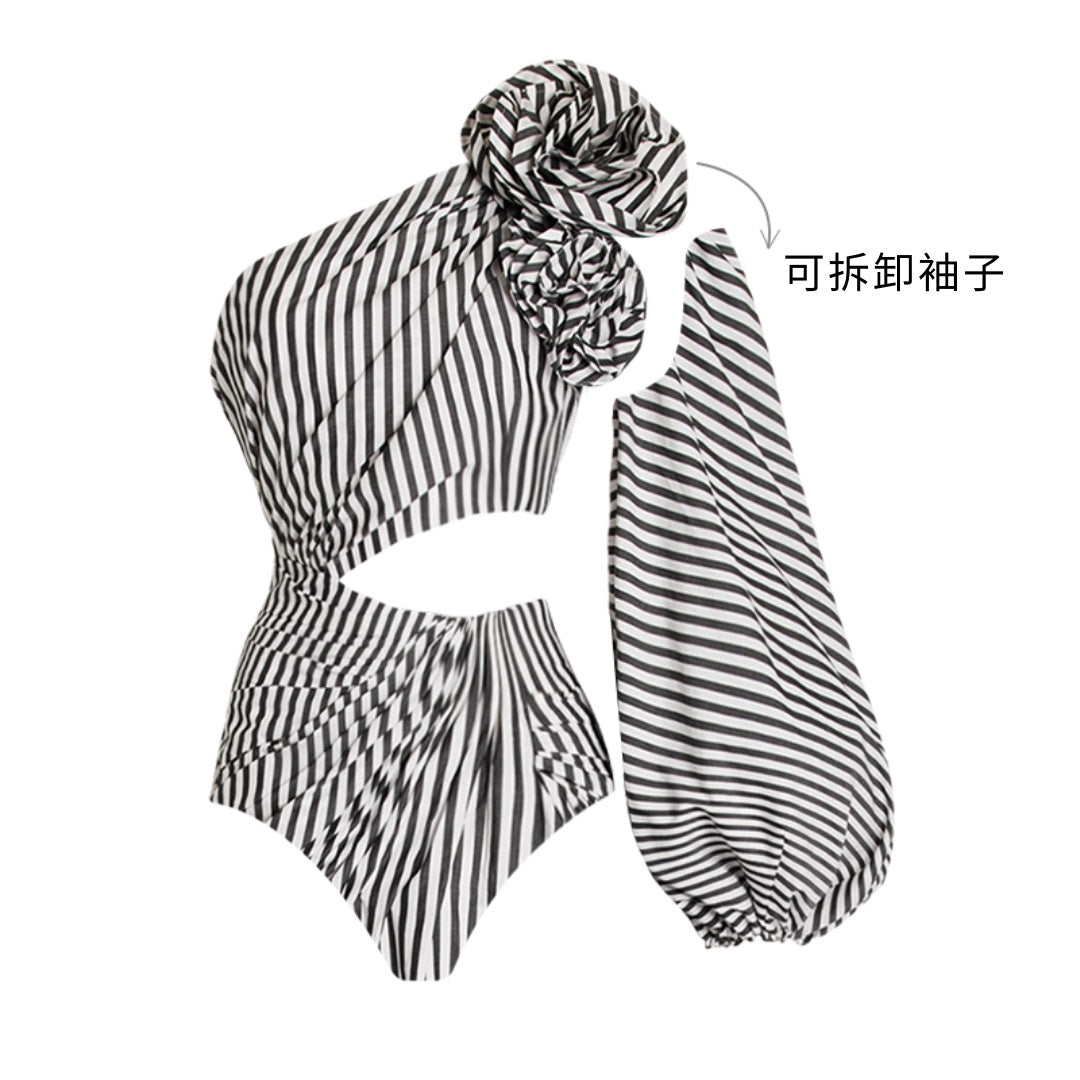 Women's One-Piece Swimsuit and Ruffled Skirt Mune Fashion
