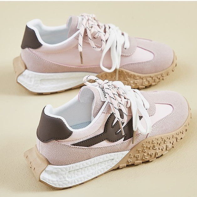 Women's sporty sneakers with innovative cushioning system and flexible outsole Mune Fashion