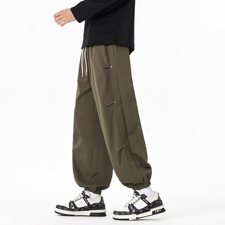 Men's stylish and loose cargo pants