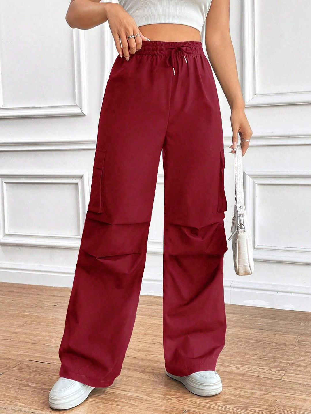 Women's Wide High-Waist Cargo Pants with Elastic Waistband and Large Flap Pockets Mune Fashion