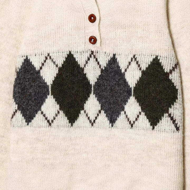 Women's chunky knit pullover with polo collar, three-button placket and diamond pattern Mune Fashion