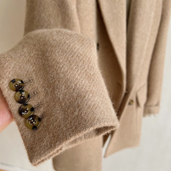 Women's Fashionable Wool Blazer with Elegant Cut Mune Fashion