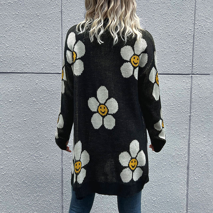 Ladies Oversize knitted cardigan with daisy intarsia, V-neck and button placket Mune Fashion