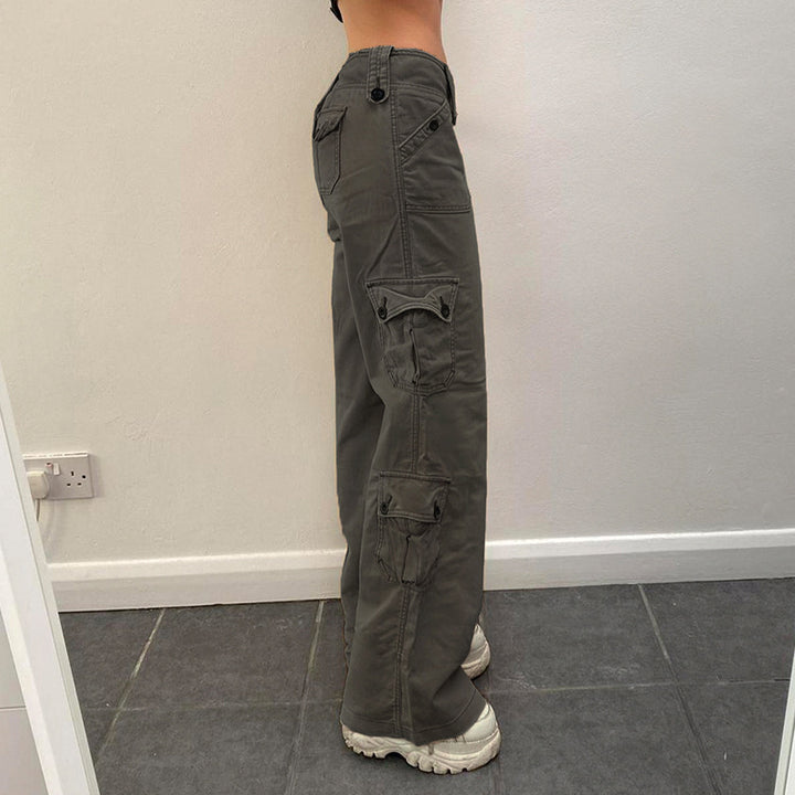 Women's high waist cargo pants with straight leg, multiple flap pockets and prominent button details Mune Fashion