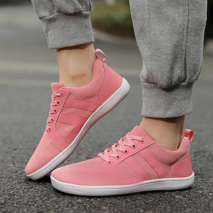 Unisex breathable knitted leisure sneakers with padded heel collar and flexible EVA sole Mune Fashion