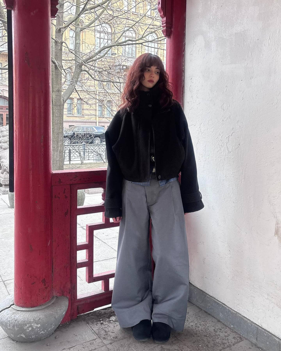 Women Oversized Wool Jacket with Elegant Cut and Practical Pockets Mune