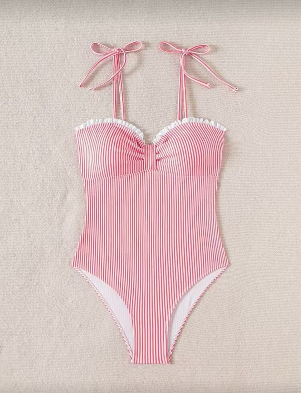 Women’s One-Piece Swimwear with Elegant Gatherings Mune Fashion