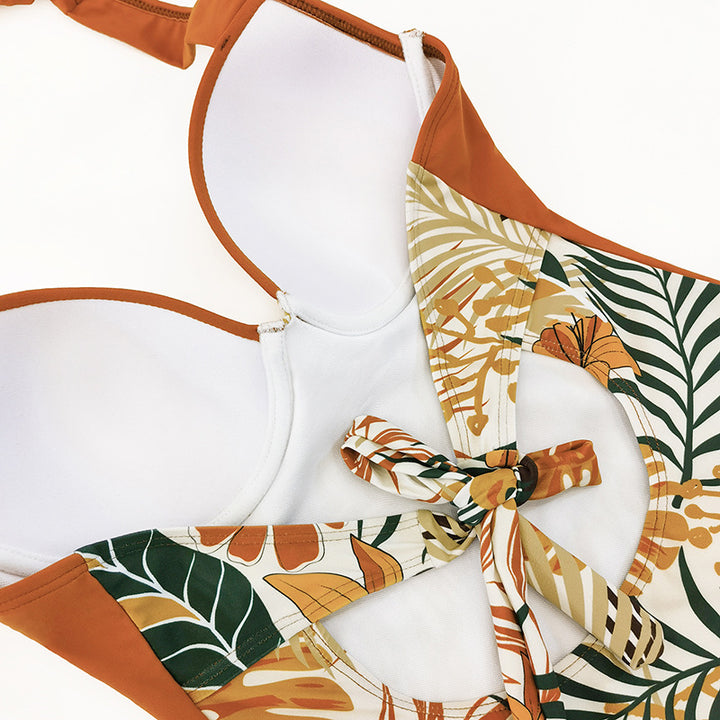 Women One-Piece Swimsuit with Floral Design and Supportive Bustier Mune Fashion