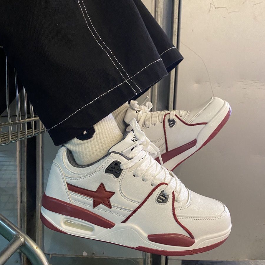 Ladies sporty sneakers with breathable inserts and shock-absorbing design Mune Fashion