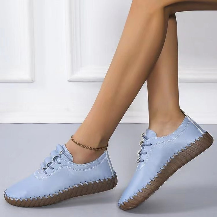 Women Lightweight Sneakers with Hand-Stitched Decorative Seam and Flexible Profile Sole Mune Fashion