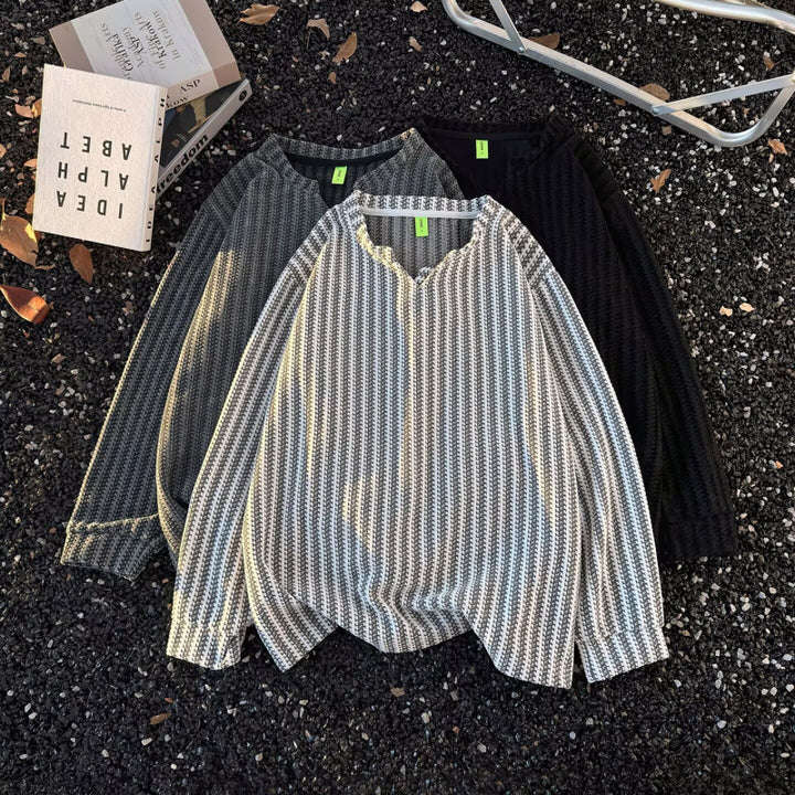 Women's fine knit sweater with a fine waffle texture, V-notch neckline and casual oversized fit Mune Fashion