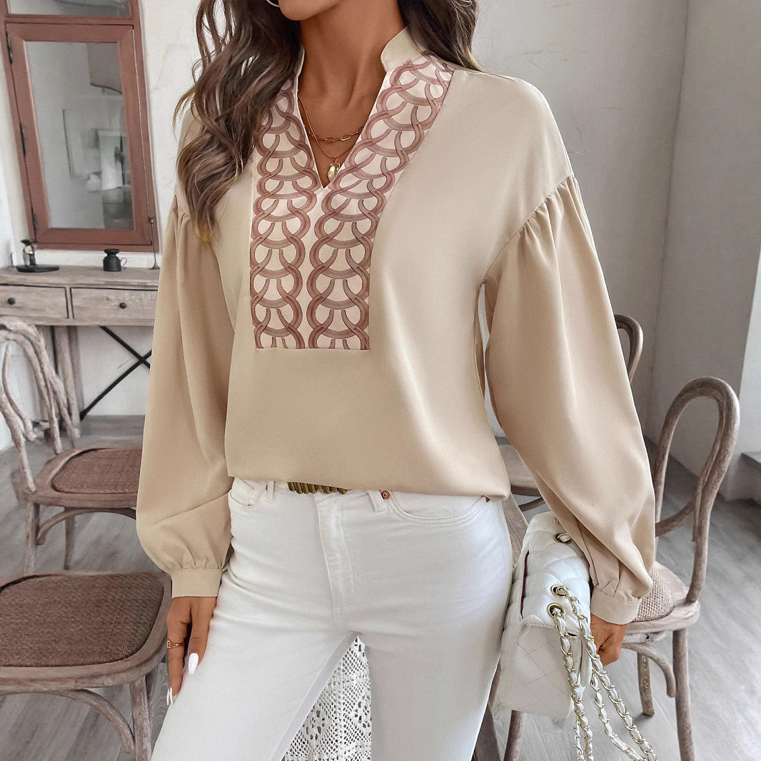 Ladies blouse with stand-up collar, embroidered V-patch and balloon sleeves Mune Fashion