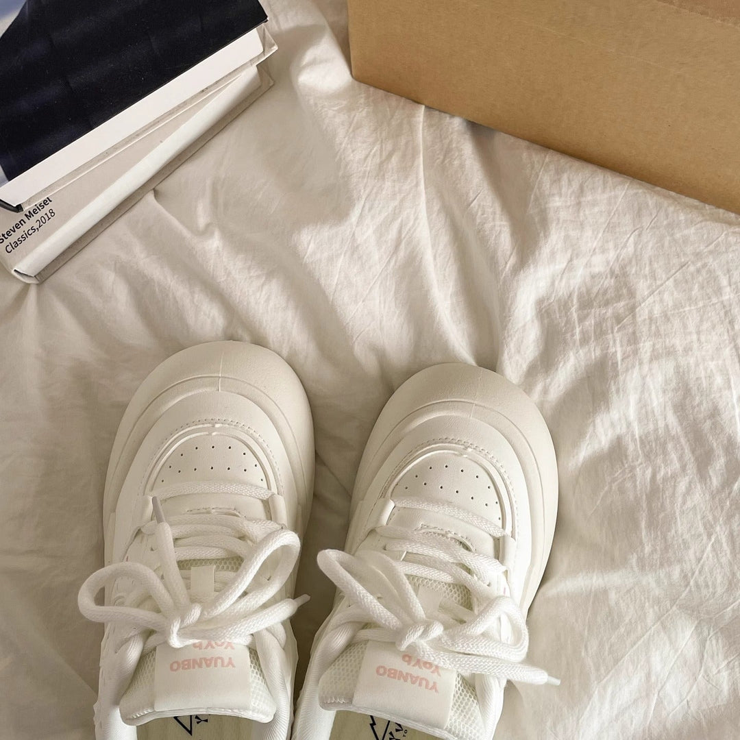 Women Sporty Sneakers with Oversized Sole Profile and Breathable Inserts Mune Fashion